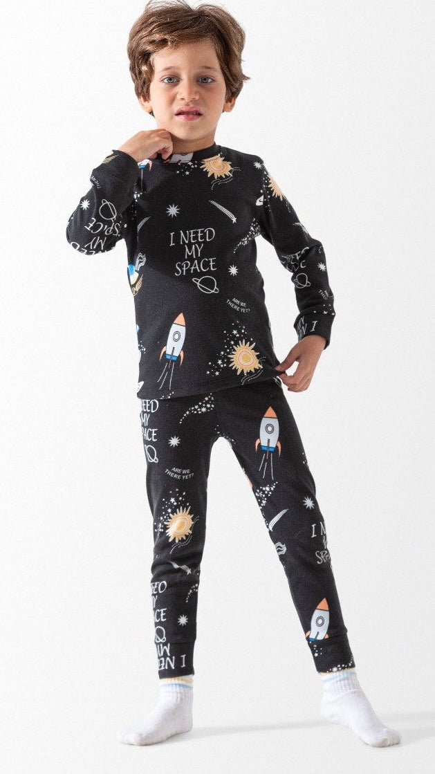 Warm and Cozy Winter Clothes for Kids 08